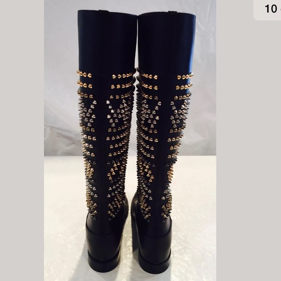 $2295**CHRISTIAN LOUBOUTIN*Boots US 8 - Picture 7 of 8